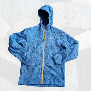REI Boy’s blue and black coat with lining and front zipper, size 18 (XL)